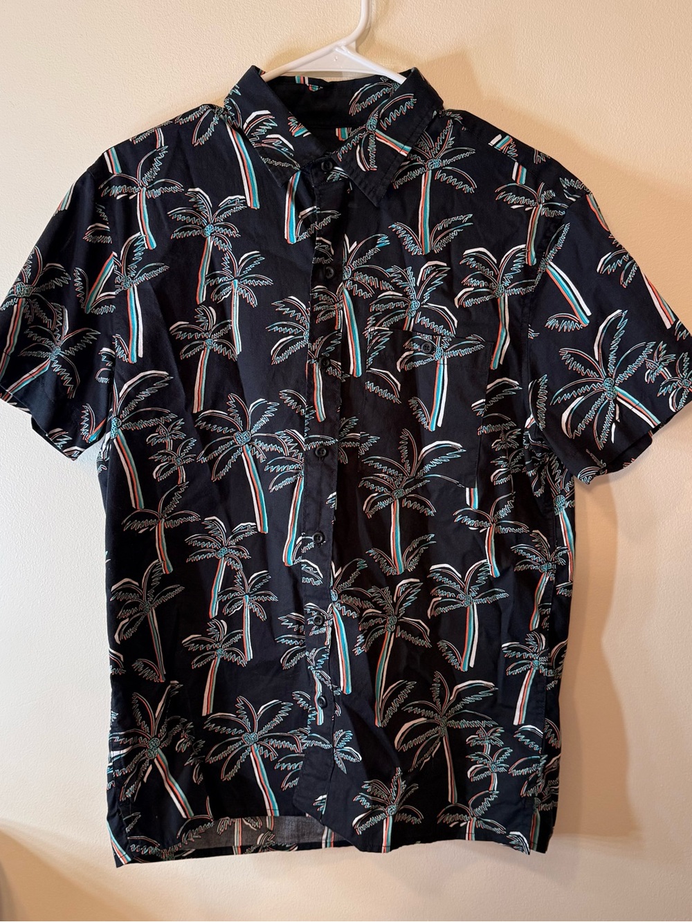 American Eagle Outfitters Black Short Sleeve Palm-Print Button Shirt